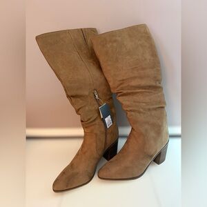 Universal Thread Tan Heeled Boots